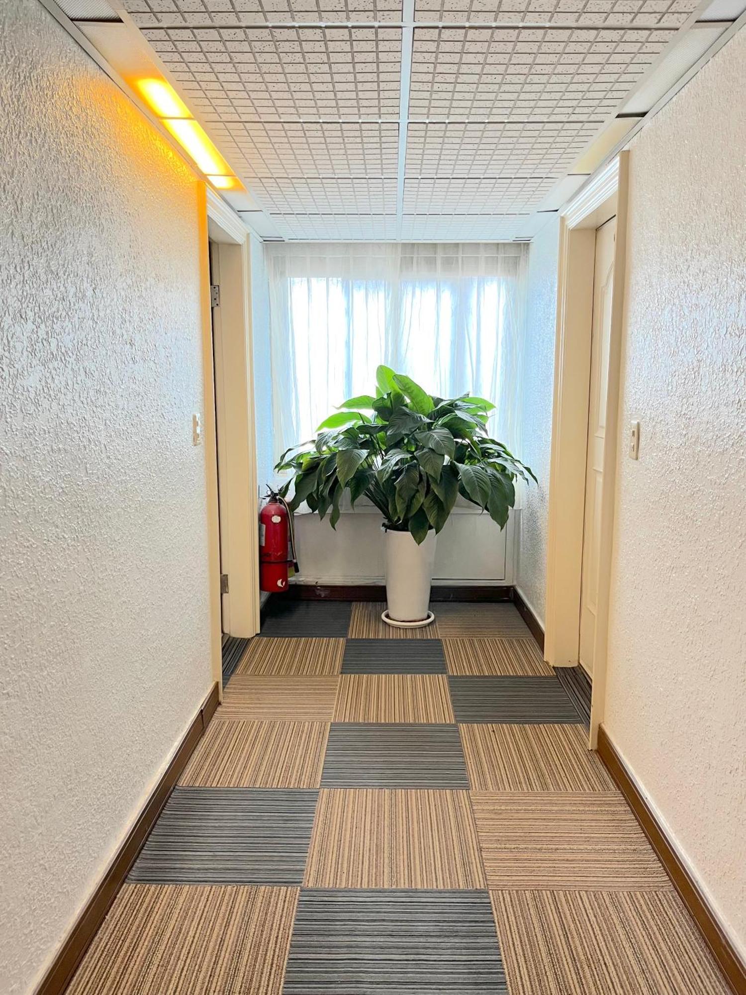 Hua Guo Hotel 지룽 외부 사진