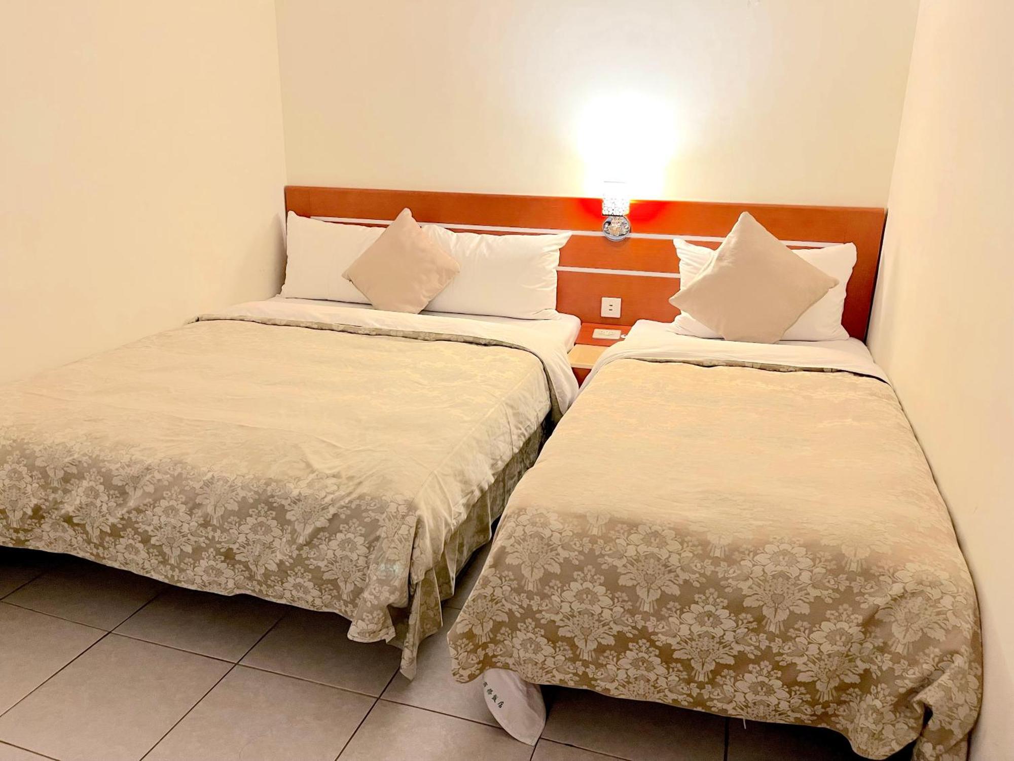 Hua Guo Hotel 지룽 객실 사진