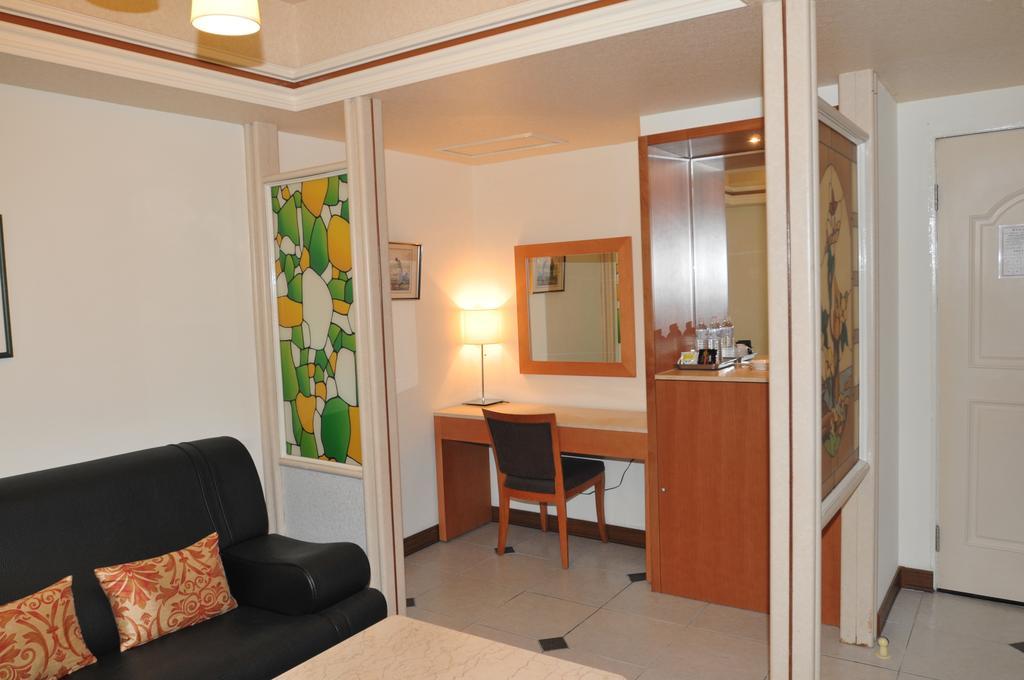 Hua Guo Hotel 지룽 객실 사진